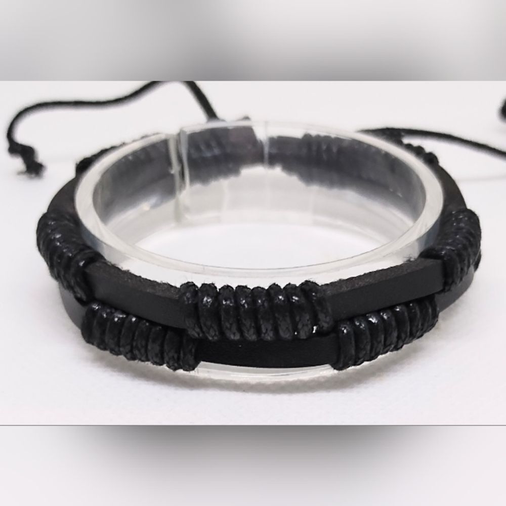 Men's‎ bracelet leather layered black new e54